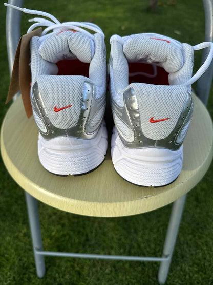 Nike V5 RNR “Red Picante”