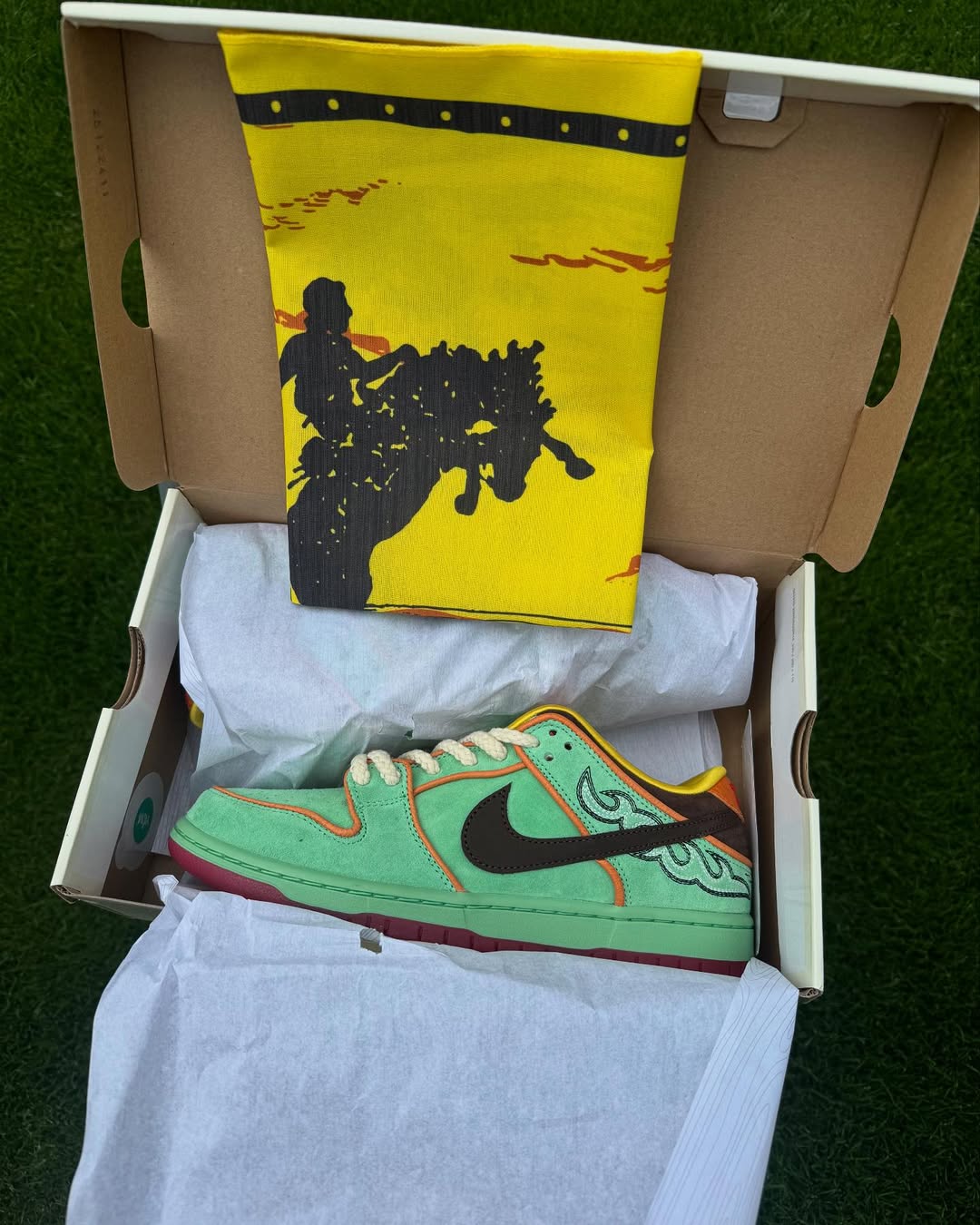 Nike SB Dunk low "Tourmaline"