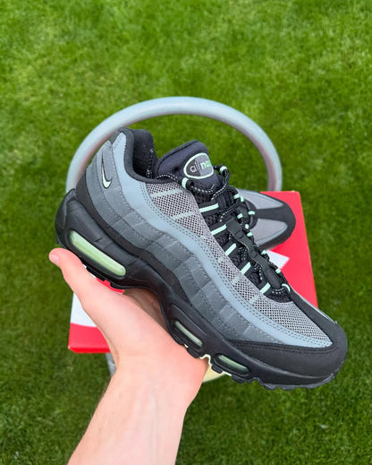 Nike Air Max 95 "Vapor Green"