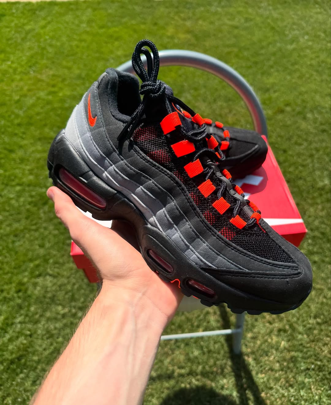 Nike Air Max 95 "Hyper Crimson"