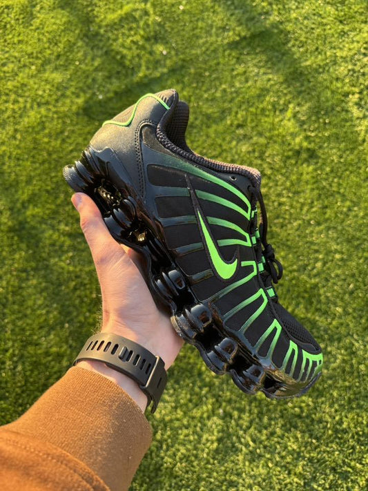 Nike Shox "Green Strike"