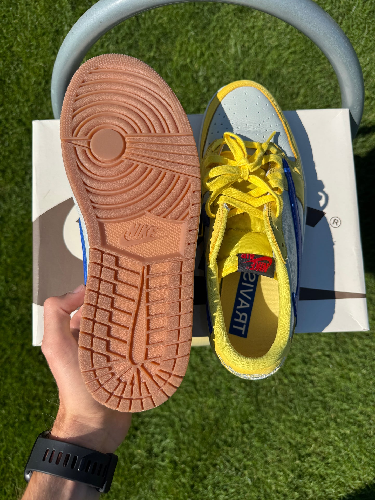 Jordan 1 low Travis Scott "Canary"