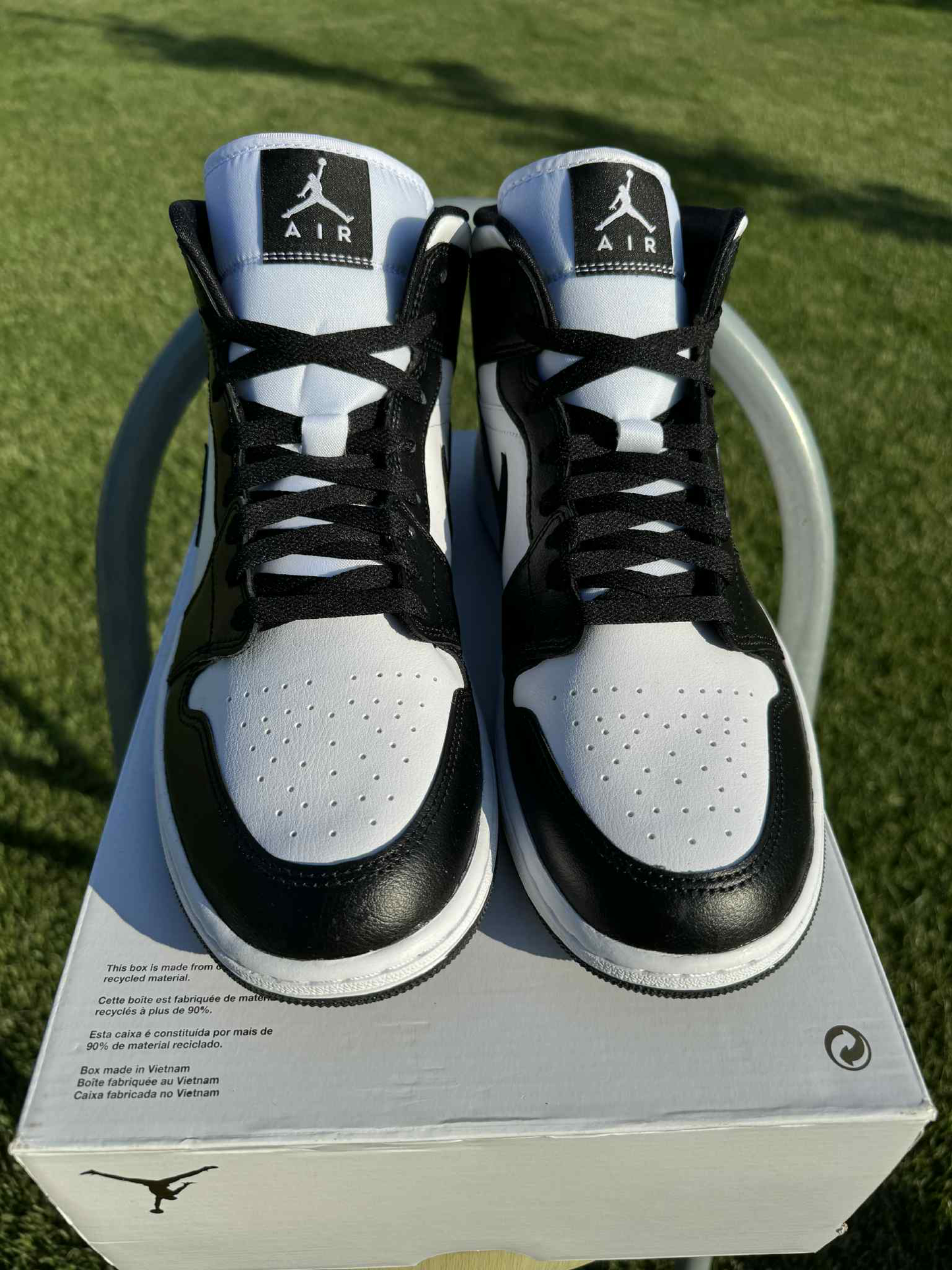 Jordan 1 Mid "Panda"