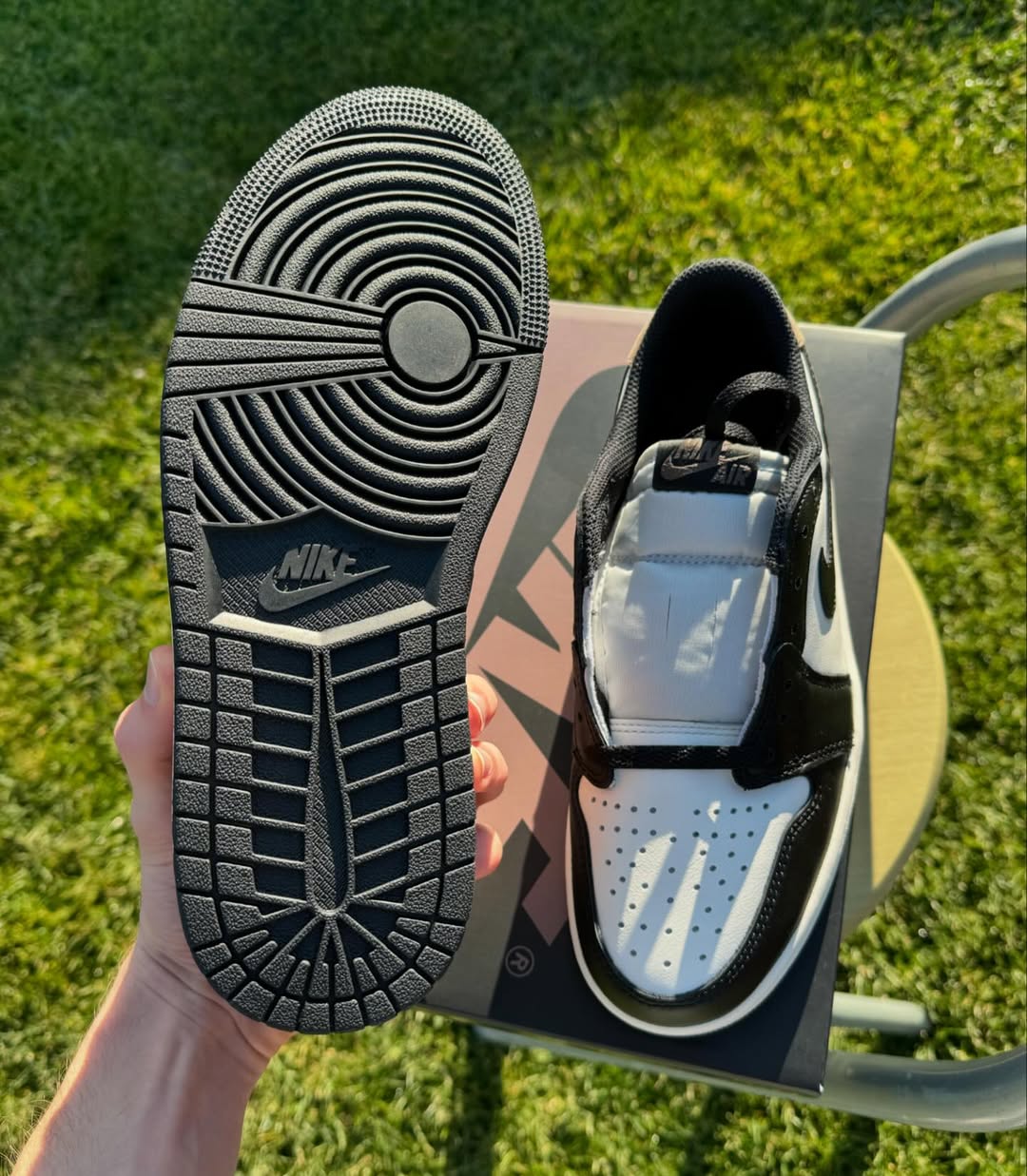 Jordan 1 Low 'Mocha'