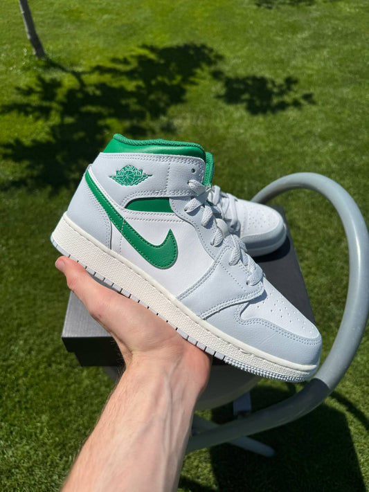 Jordan 1 Mid "Pine Green"