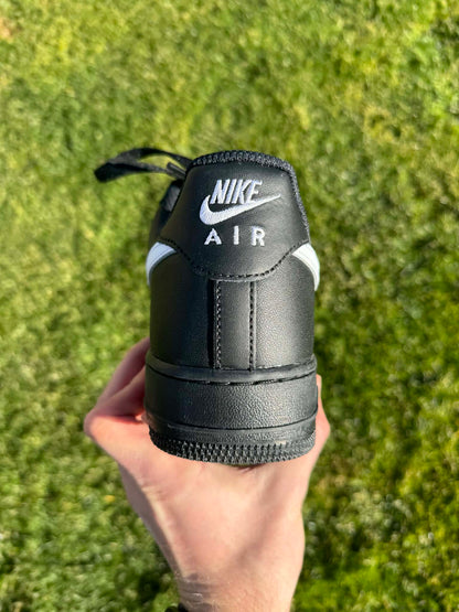 Nike Air Force 1 "Black White" (2023)