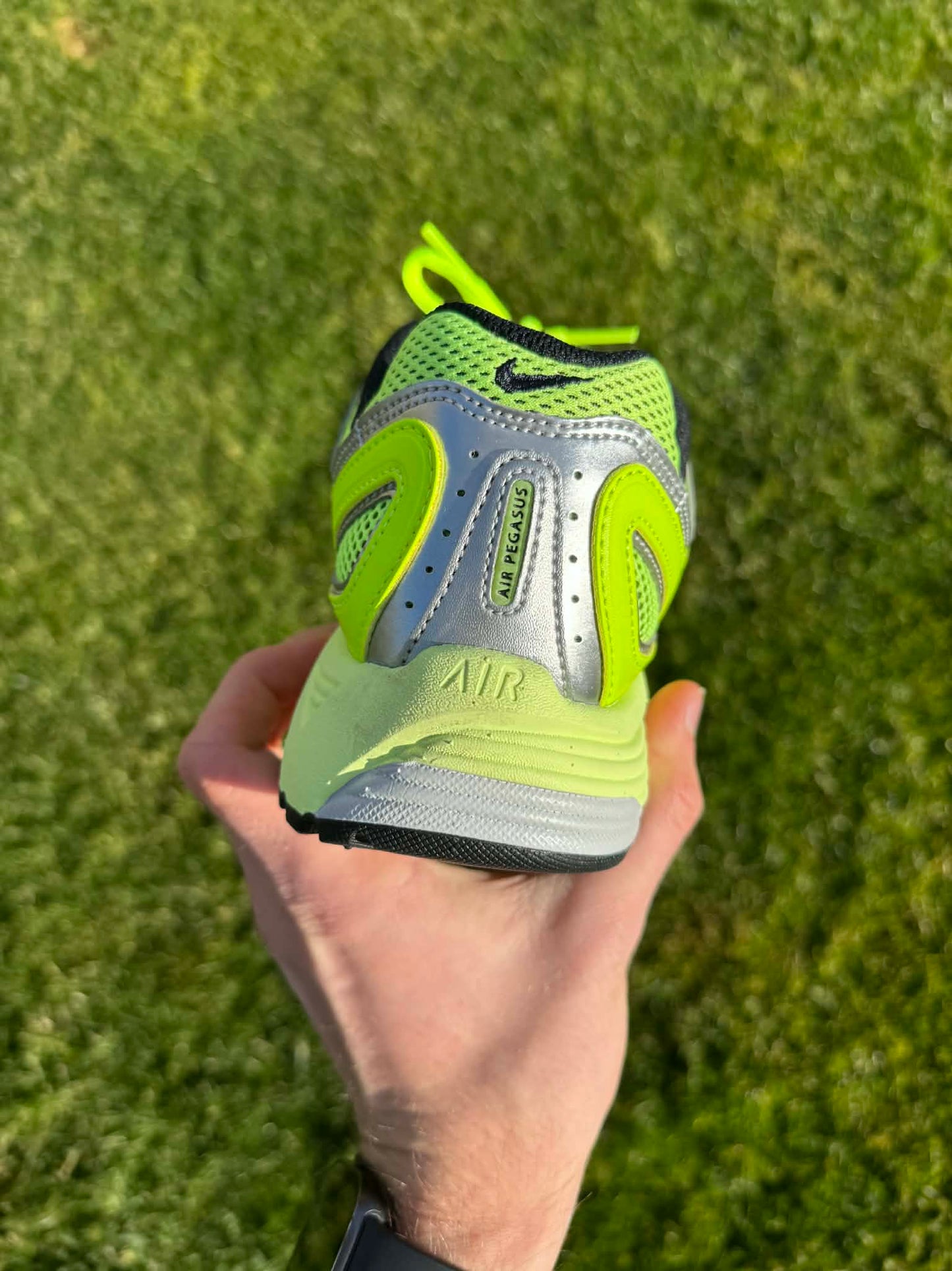 Nike Pegasus 2K5 "Volt"